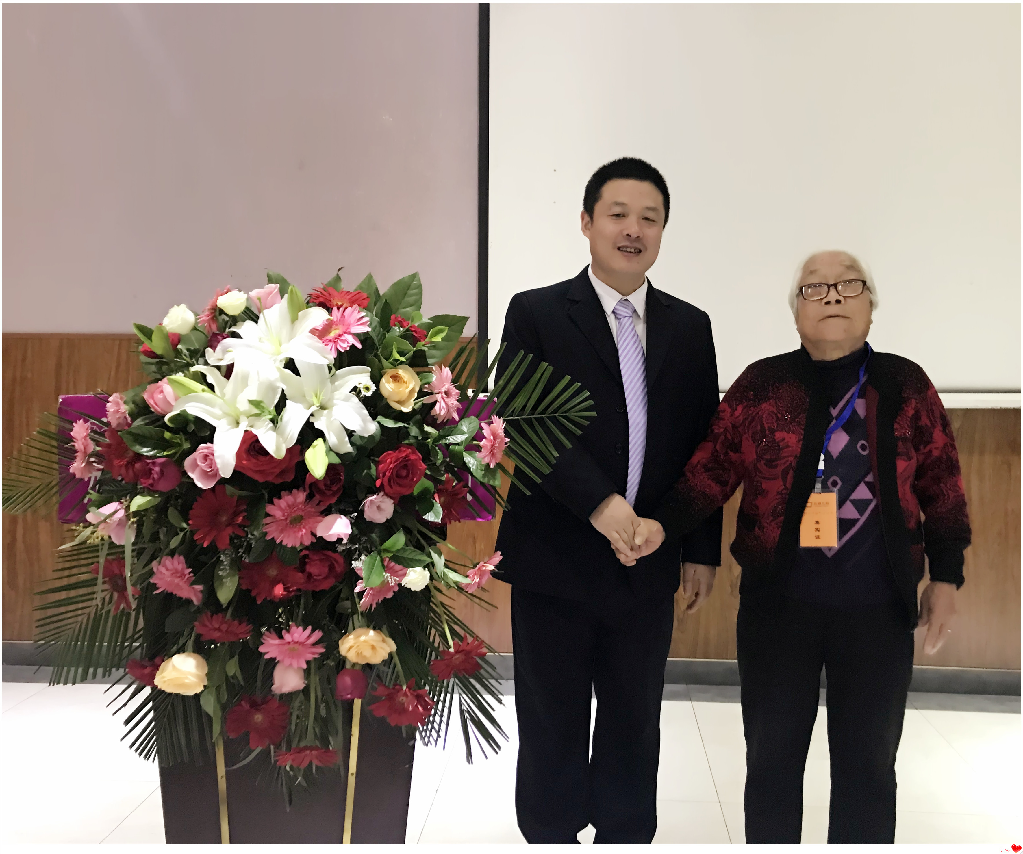 微信图片_20181031193226_副本.jpg